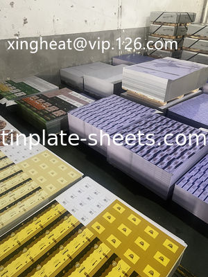 Gepersonaliseerde elektrolytische tinplateplaten voor verpakking 0,13-0,48 mm Dikte T2-T5 Temperatuur 1,5-1,85 MT Gewicht JIS G3303 Standard
